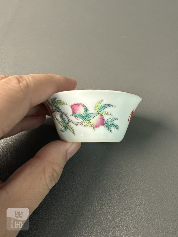 清光绪 粉彩九桃纹杯 - 图6